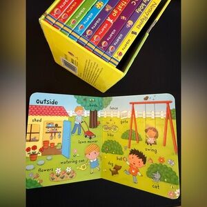 VGUC Usborne “Very First Words” collectors box w/ 10 books - Precious!